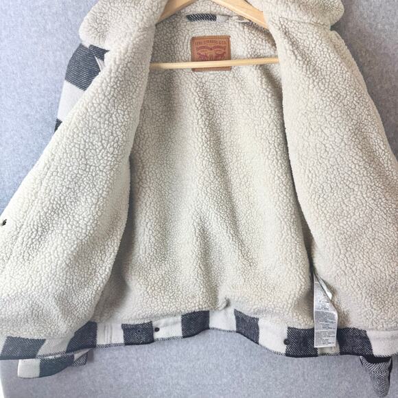 Levi’s Sherpa Lined Wool Trucker Jacket Women’s Med Buffalo Plaid Black Western - Picture 3 of 14